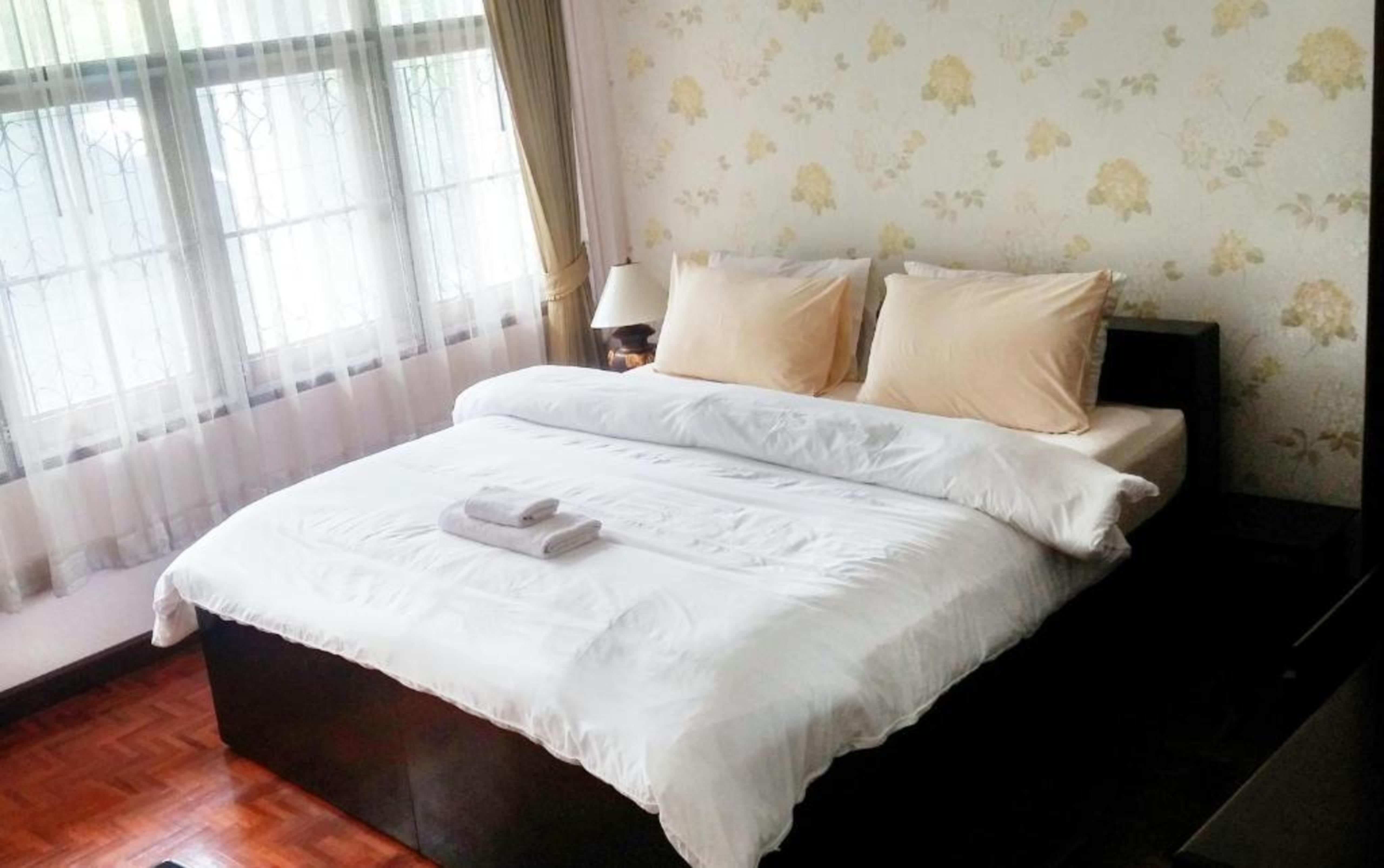 Marhaba House Hotel Chiang Mai Exterior photo