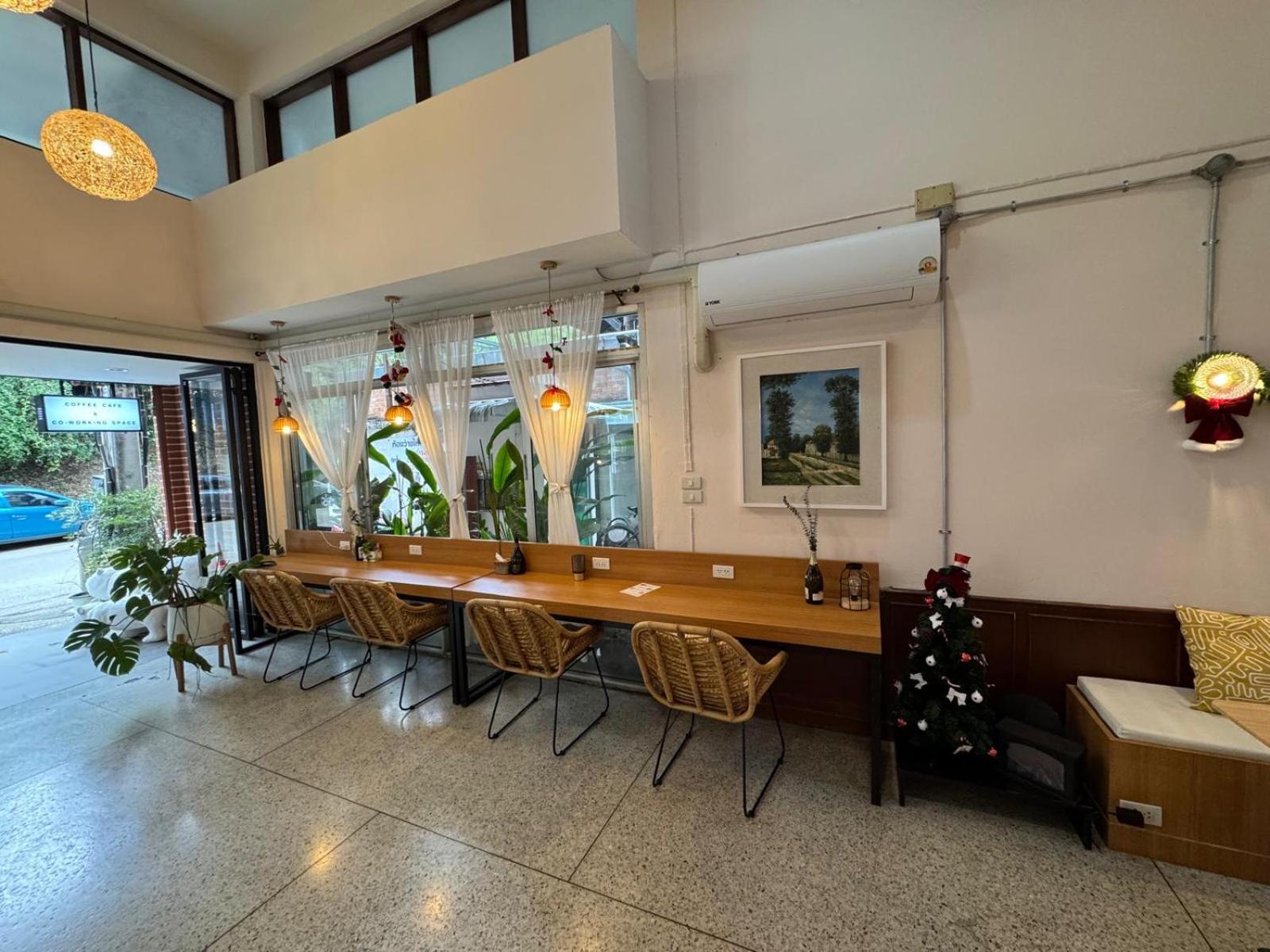 Marhaba House Hotel Chiang Mai Exterior photo