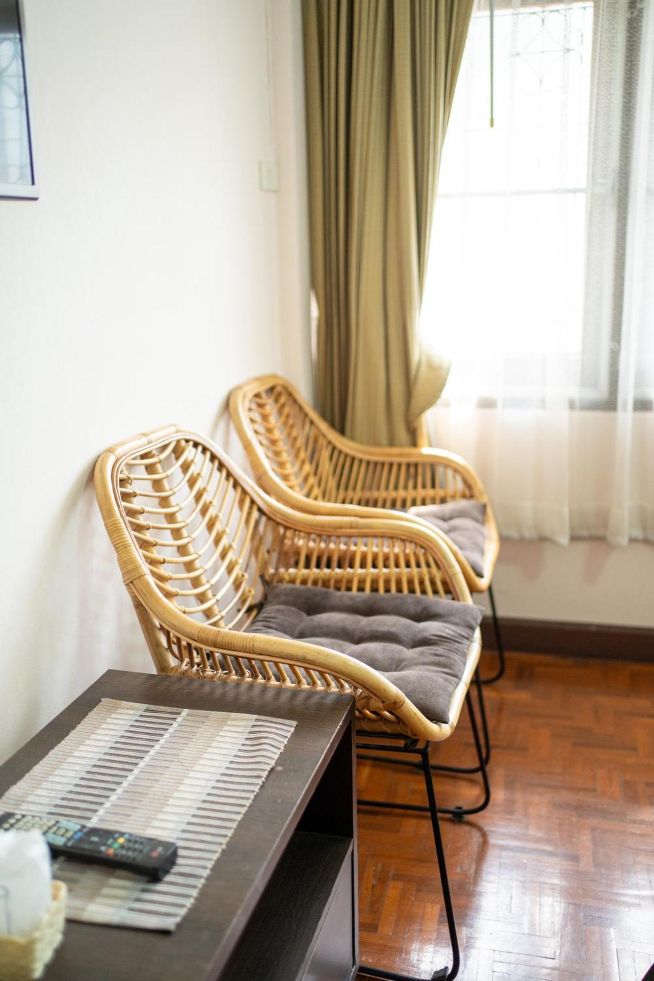 Marhaba House Hotel Chiang Mai Exterior photo